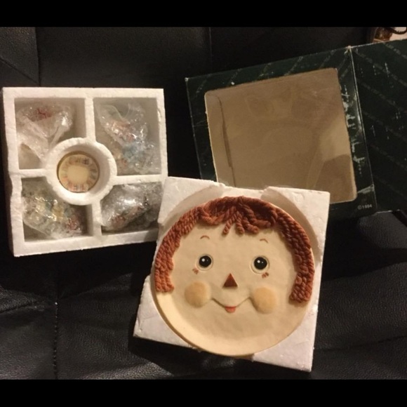 Raggedy Ann and Andy Mini Tea Set 1994 With Original Box - Picture 9 of 11